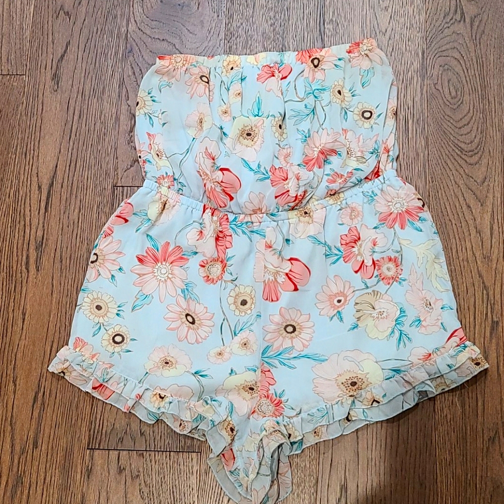 3/$15-Forever 21+ floral shorts romper